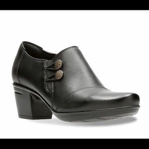 CLARK’S BOOTIES Emslie Warren Size 6